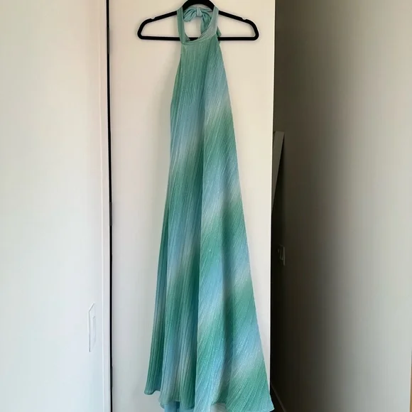 chinese dress ladies Made In Italy Evlon Tiered Sleeveless Maxi Dress White – Sugarplum Boutique  & Home main image 1